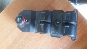 2005 MODEL HONDA CİVİC ÇIKMA 4LÜ CAM DÜĞMESİ ADNAN TÜRK OTO DA